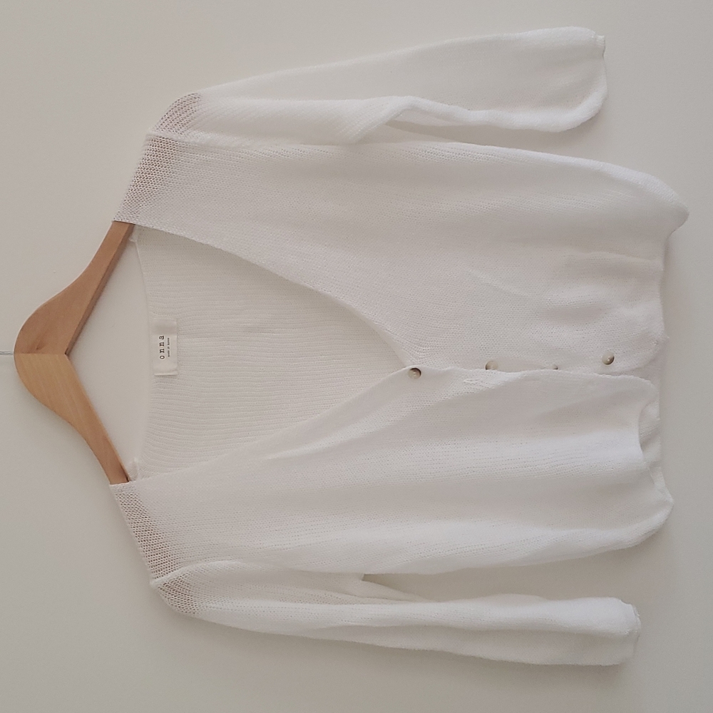 Onna Short Cardigan